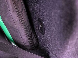 Volvo  T5 Recharge R Design Expression ACC, AHK