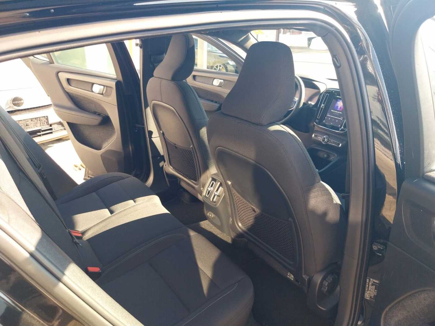 Volvo  Plus Recharge Pure Electric 2WD