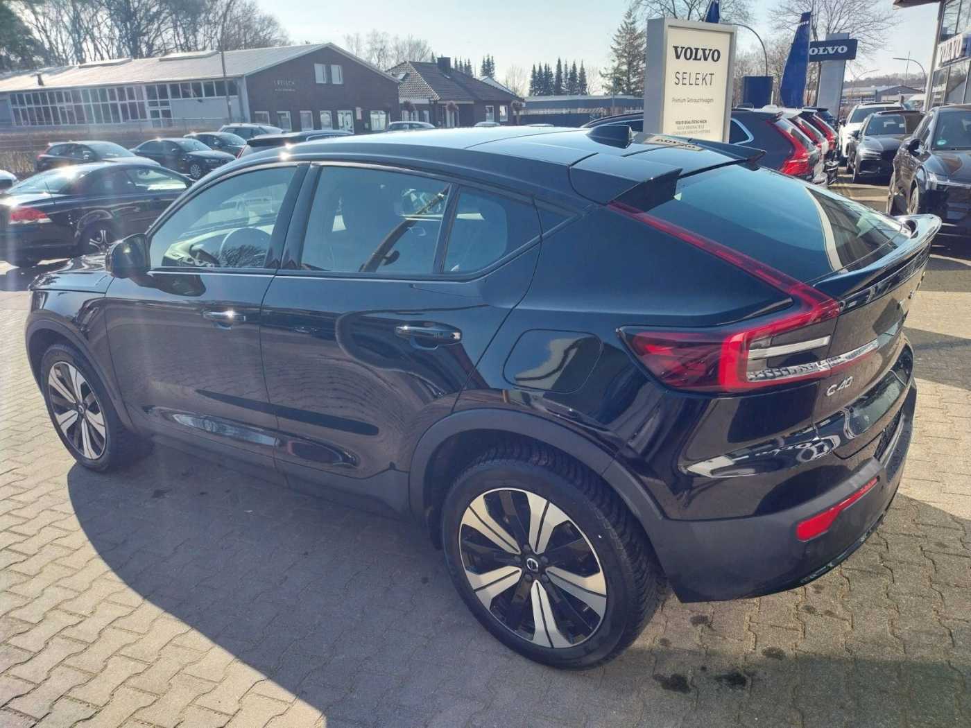 Volvo  Plus Recharge Pure Electric 2WD