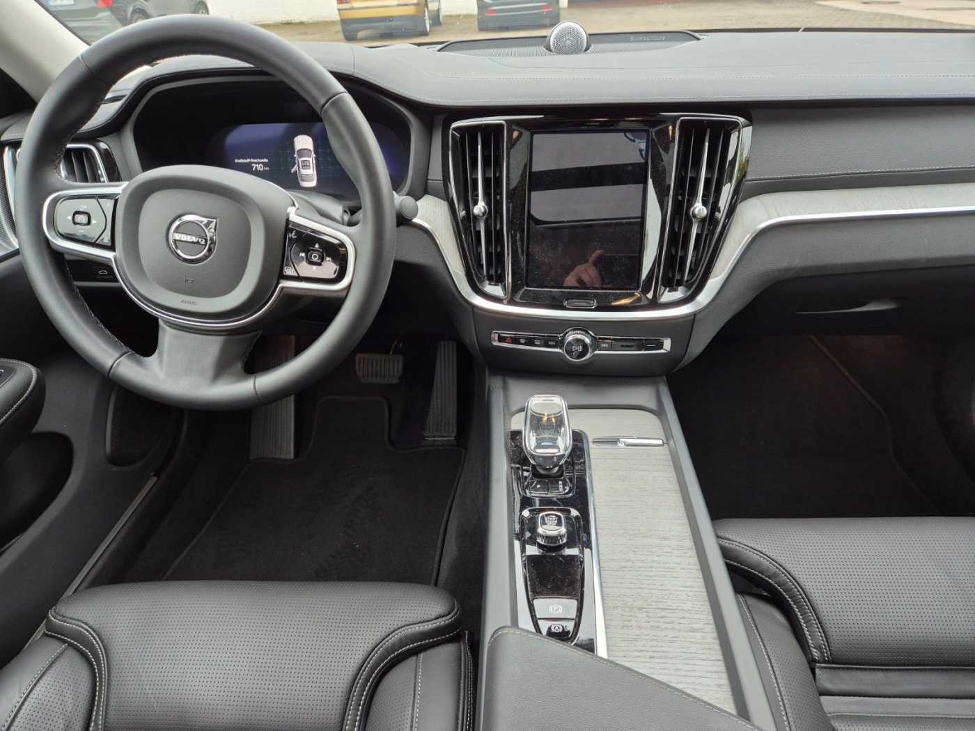 Volvo  Ultimate Dark  B5 AWD 'Vollausstattung'