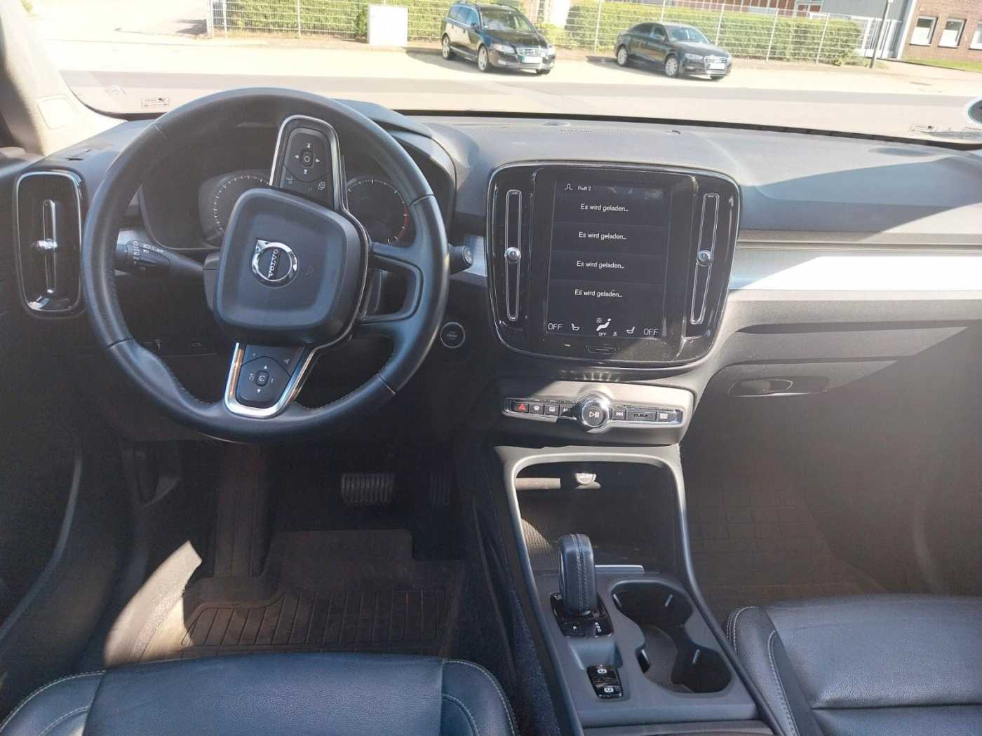 Volvo  D3 Momentum Autom. Leder