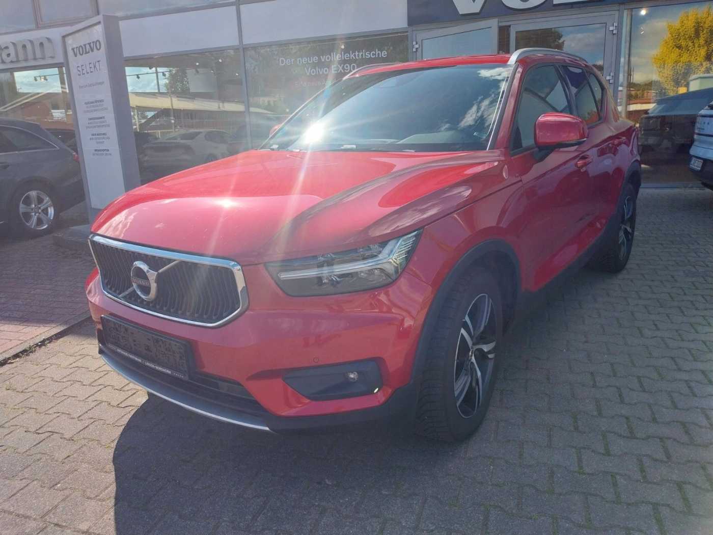 Volvo  D3 Momentum Autom. Leder