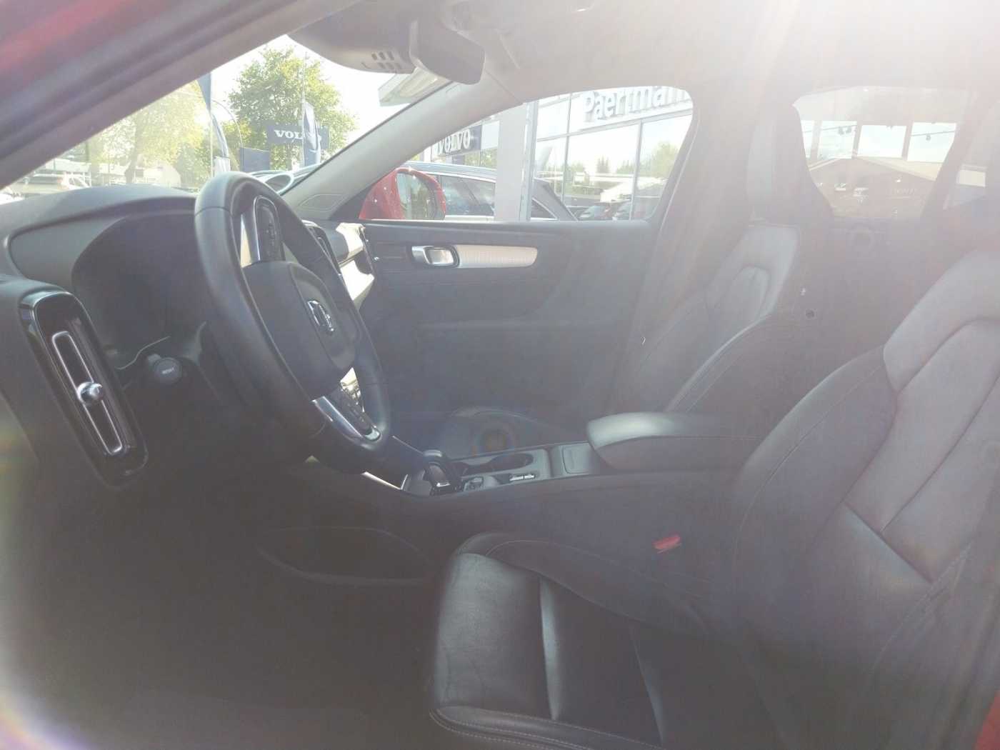 Volvo  D3 Momentum Autom. Leder