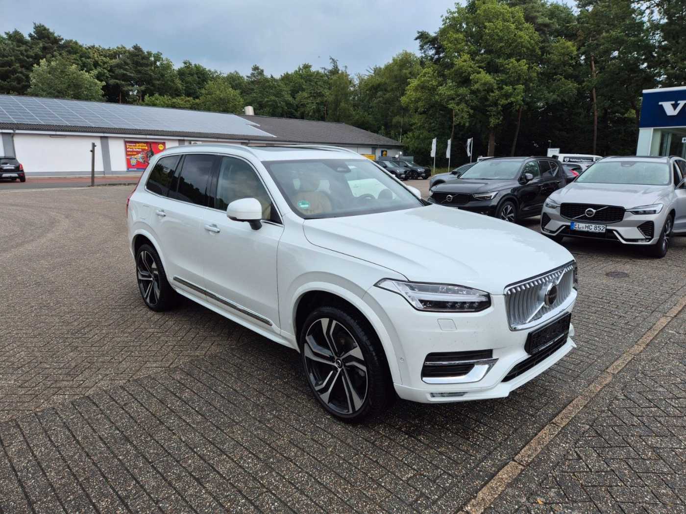Volvo  Ultimate Bright AWD B5