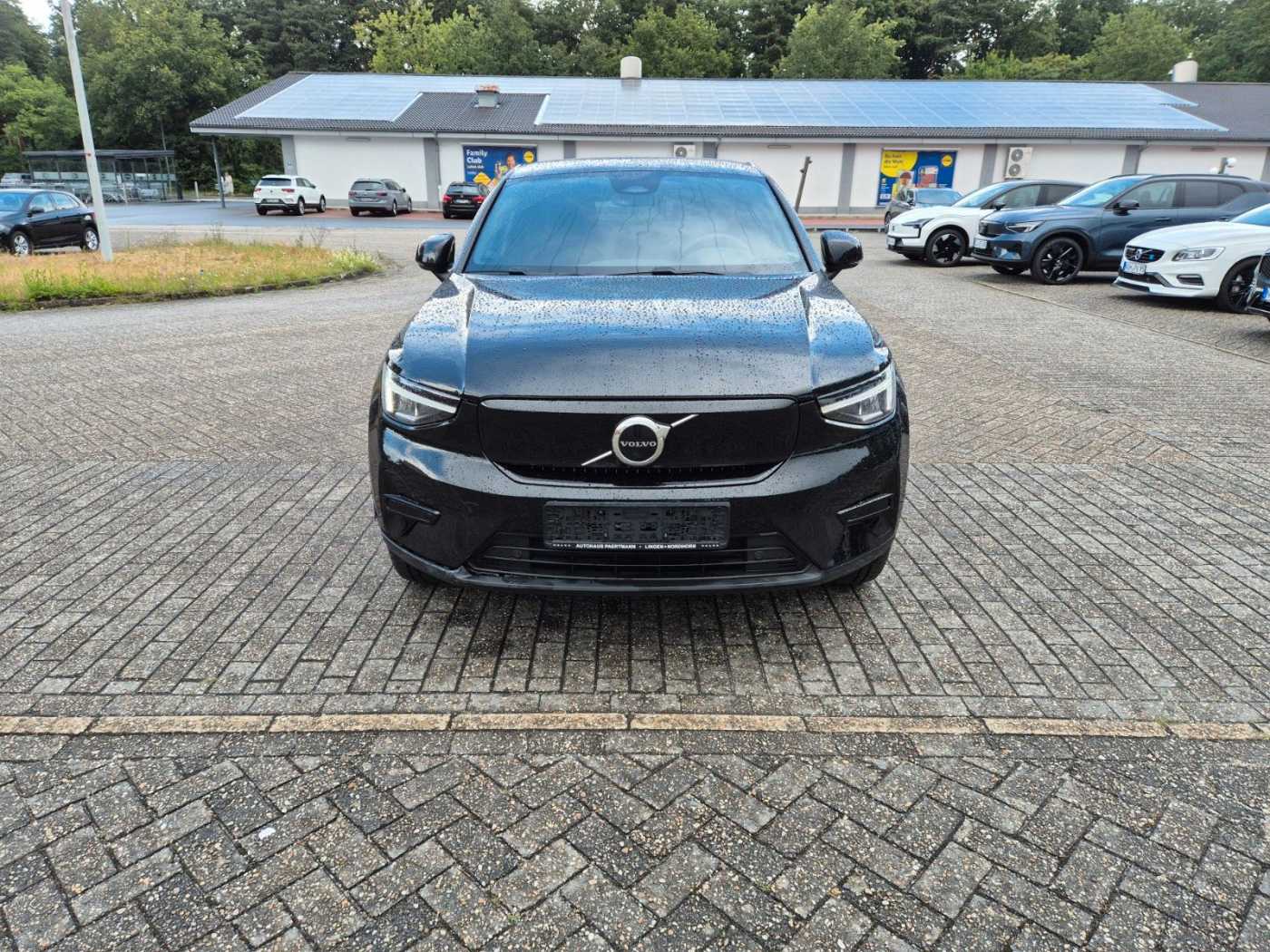 Volvo  Plus Recharge Pure Electric AWD
