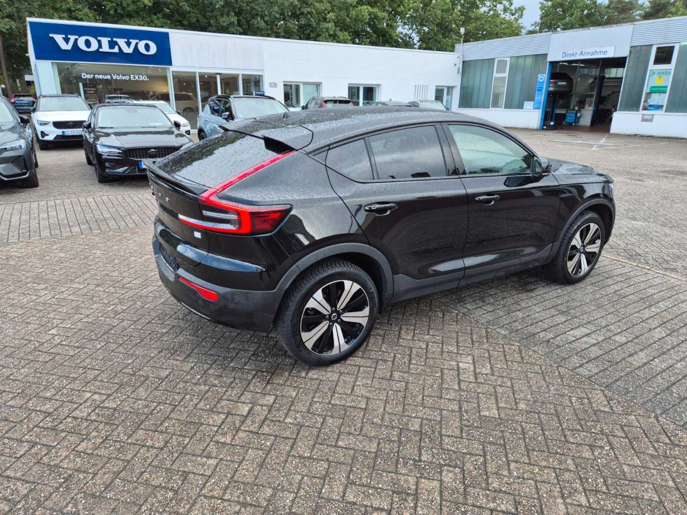 Volvo  Plus Recharge Pure Electric AWD