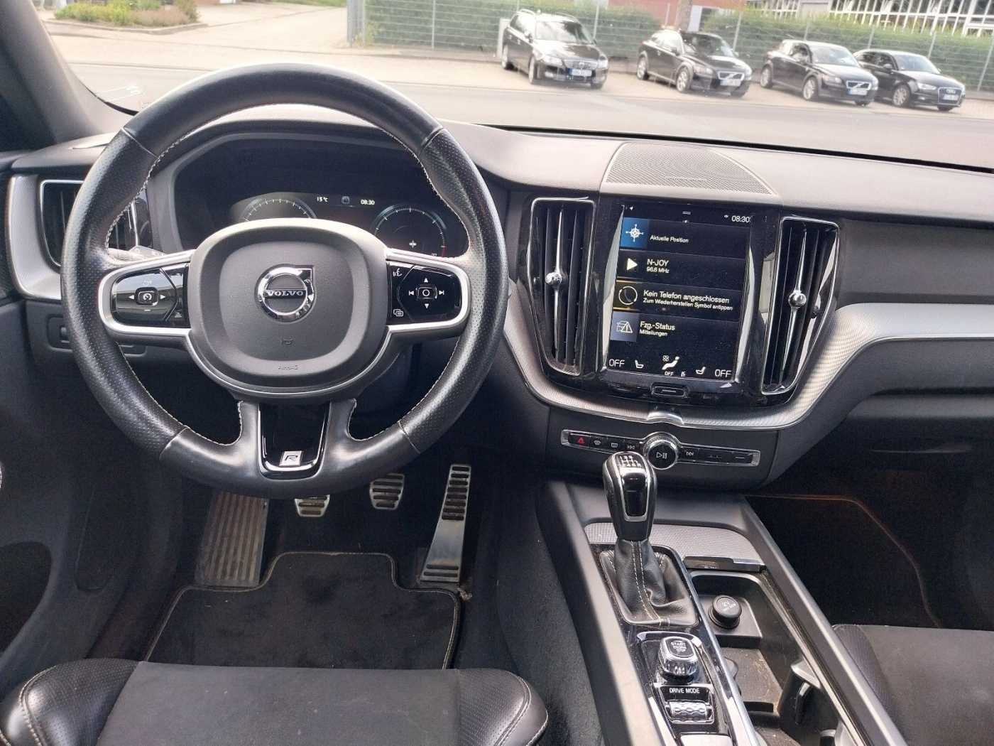 Volvo  D3 R Design 2WD, BLIS,  VOLL LED, AHK