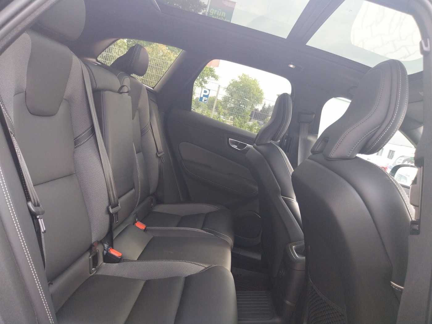Volvo  T6 Plus Black Edition Recharge