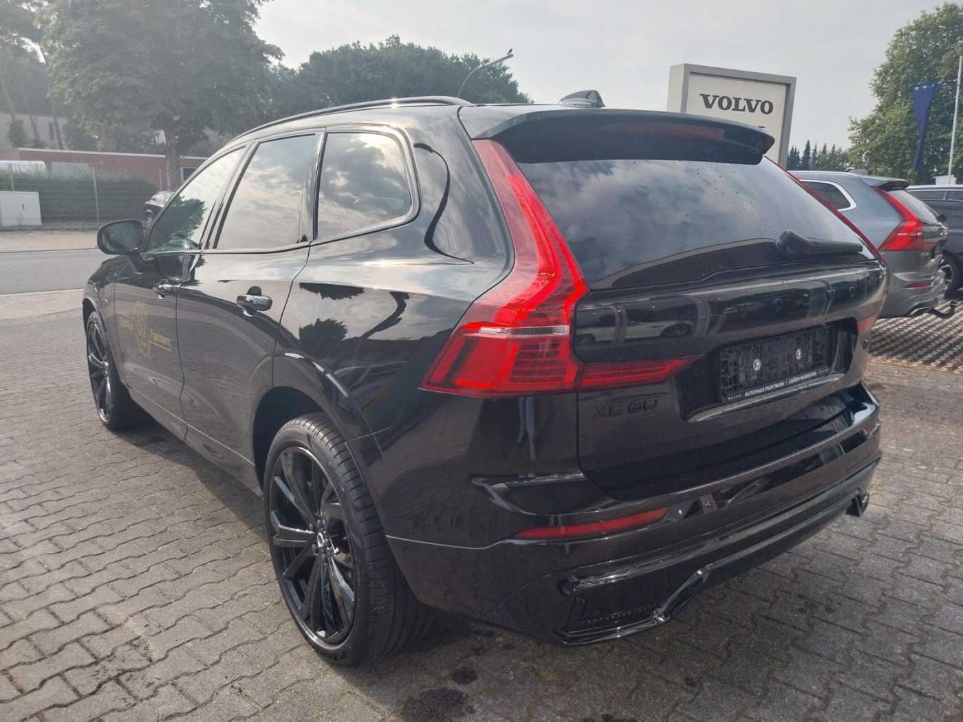 Volvo  T6 Plus Black Edition Recharge
