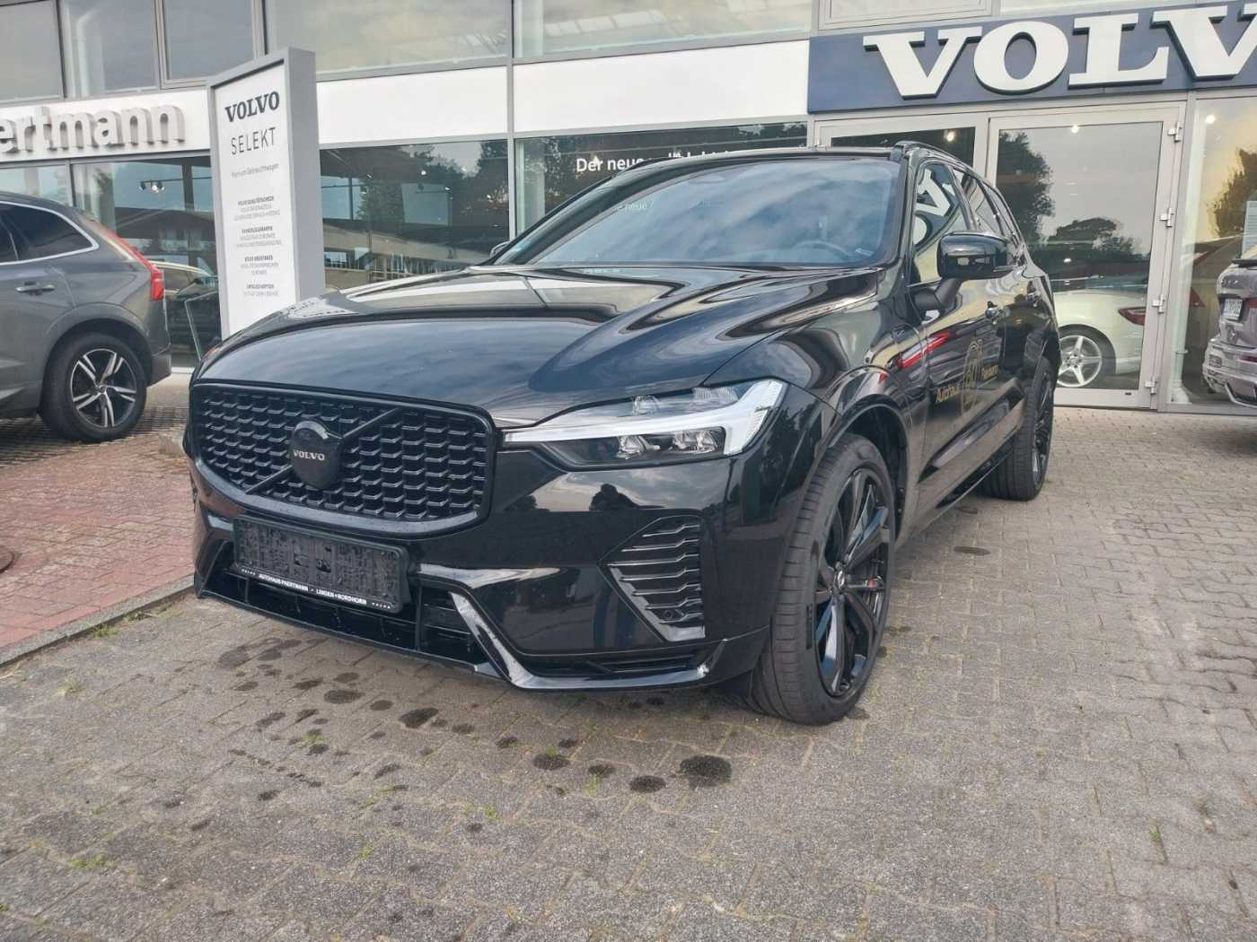 Volvo  T6 Plus Black Edition Recharge