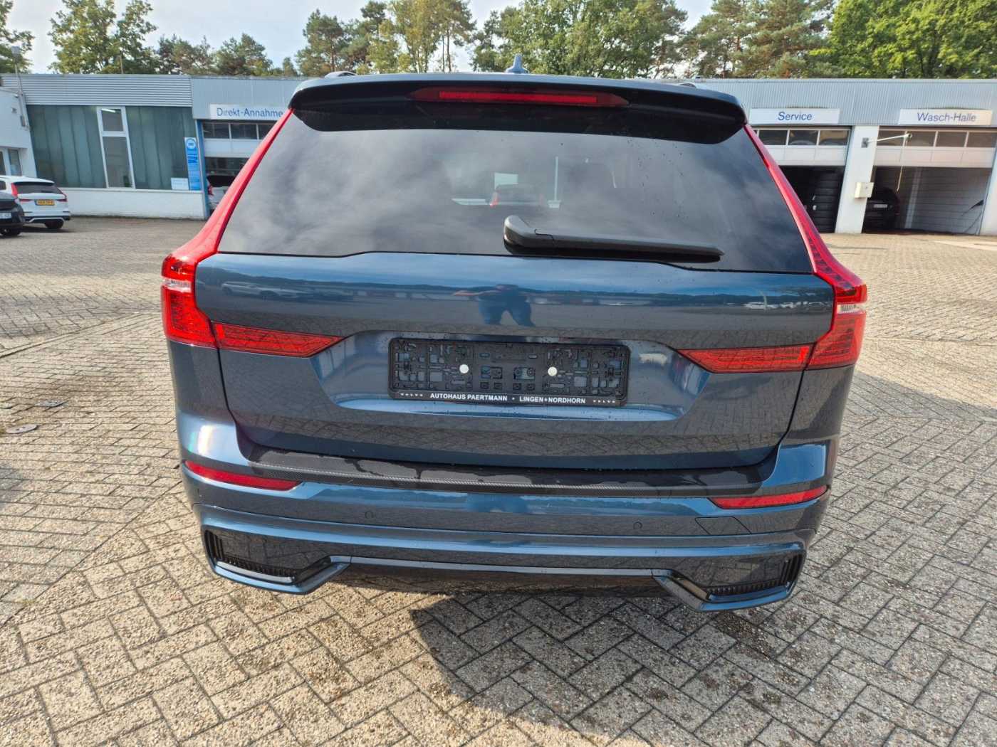 Volvo  Ultra Dark AWD B5/Massage/B&W/Akustik