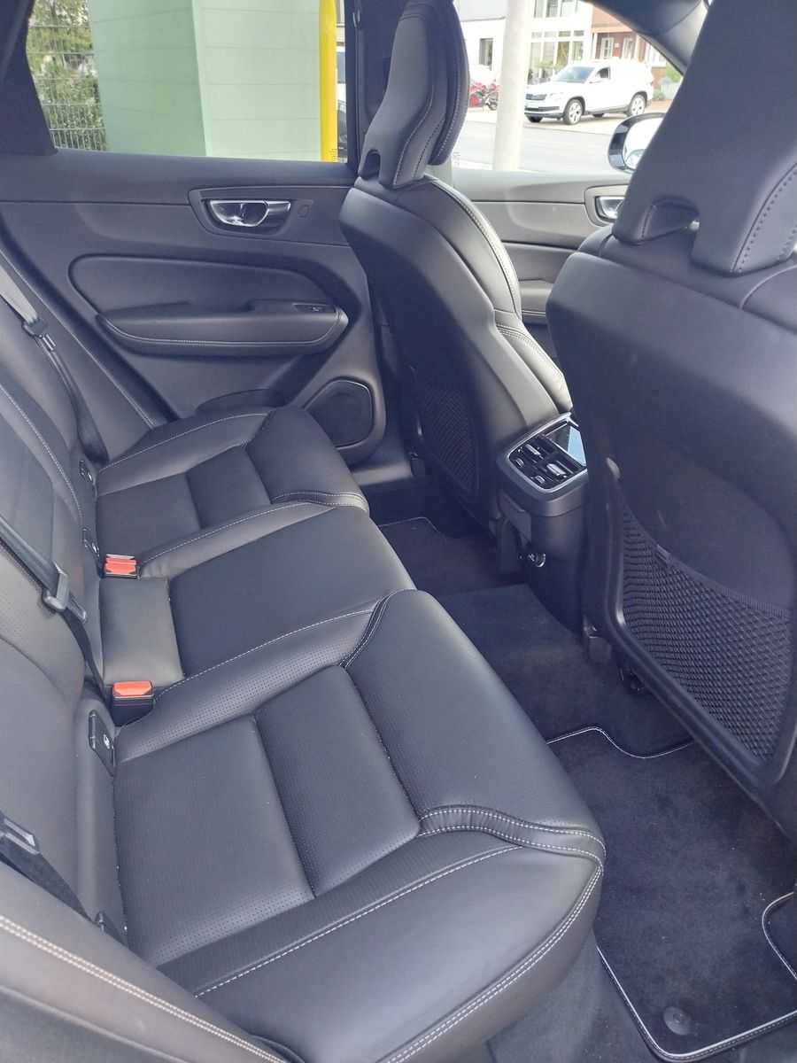 Volvo  B5 R Design AWD