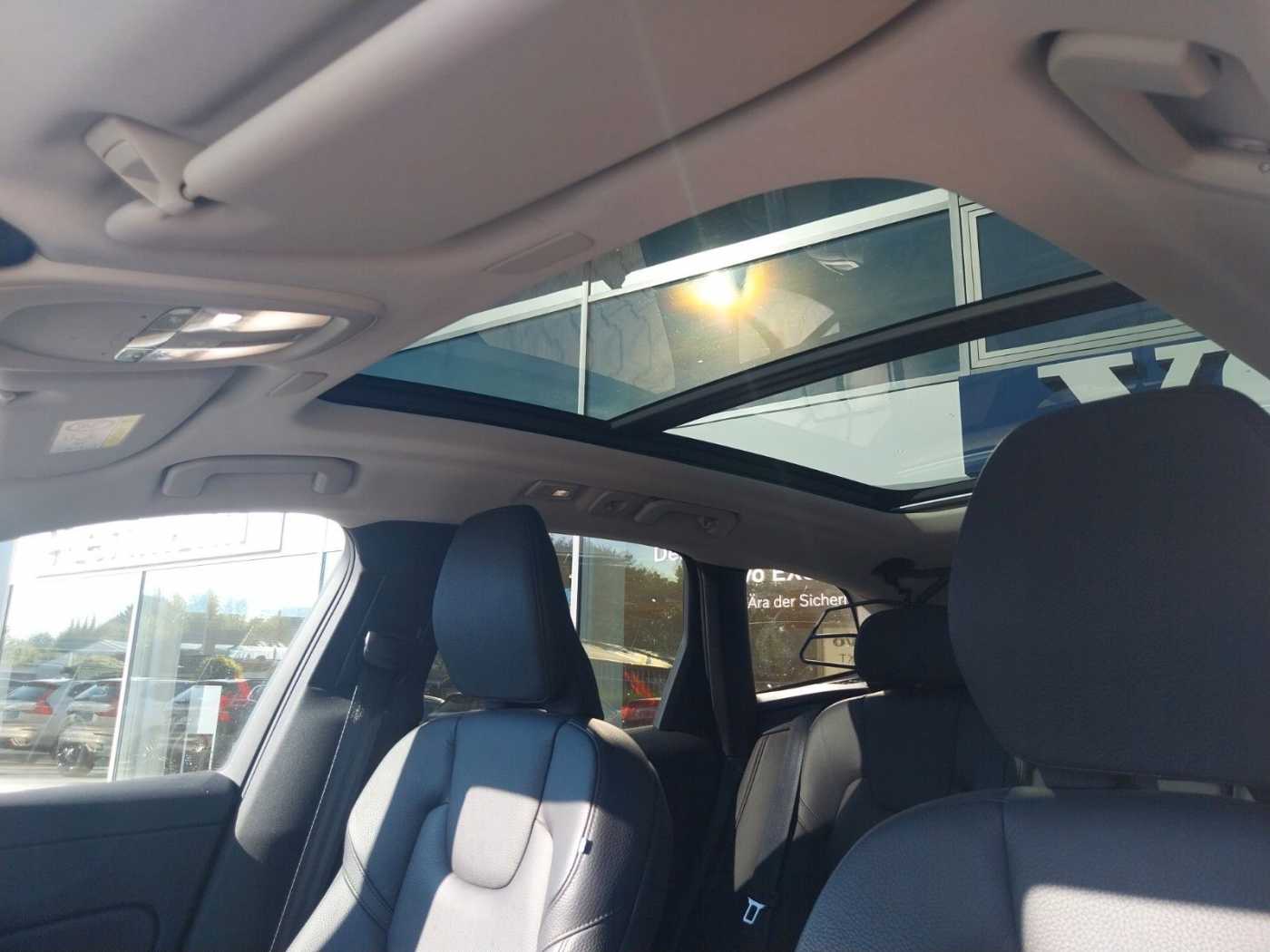 Volvo  B5 Inscription AWD AHK Panorama