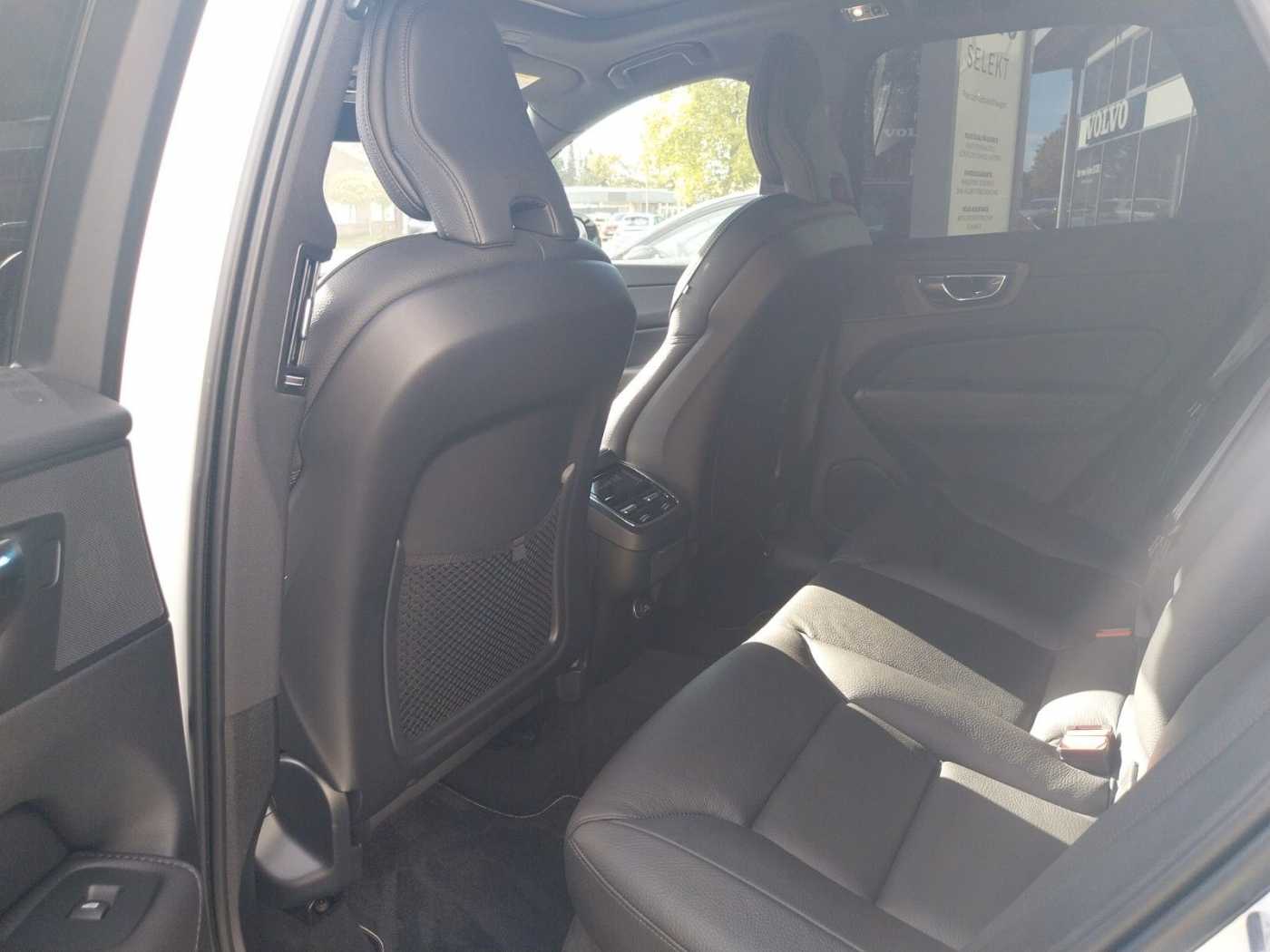 Volvo  D4 R Design Pano,  ACC