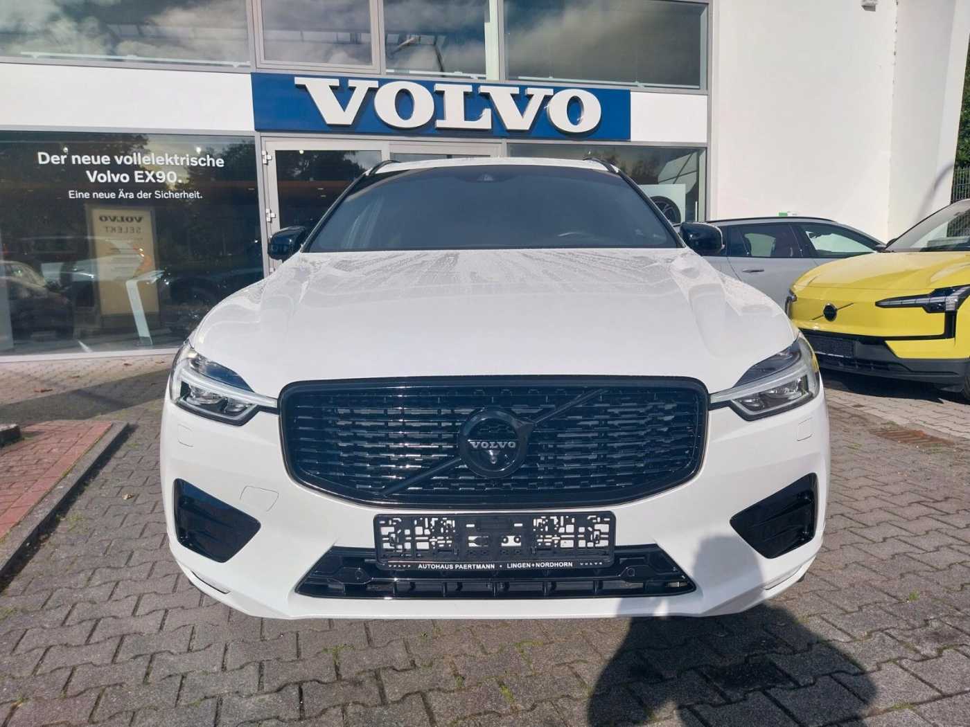 Volvo  D4 R Design Pano,  ACC