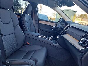 Volvo  Plus Bright Recharge Plug-In Hybrid AWD