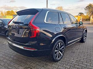 Volvo  Plus Bright Recharge Plug-In Hybrid AWD