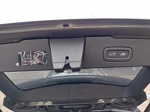 Volvo  Kombi Plus Dark Recharge Plug-In Hybrid AWD