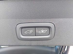 Volvo  Plus Recharge Pure Electric 2WD
