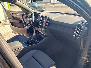 Volvo  Plus Recharge Pure Electric 2WD