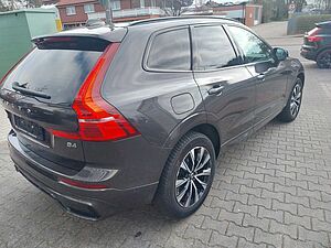 Volvo  B4 Plus Dark 2WD, AHK, ACC