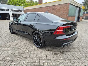 Volvo  Ultimate Dark  B5 AWD 'Vollausstattung'