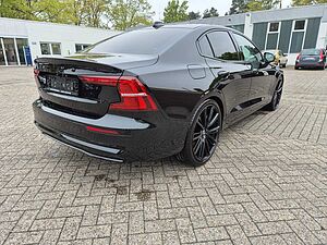 Volvo  Ultimate Dark  B5 AWD 'Vollausstattung'