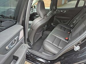 Volvo  Ultimate Dark  B5 AWD 'Vollausstattung'
