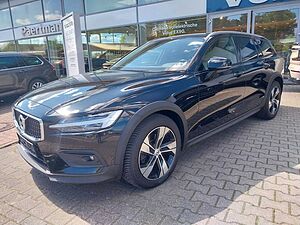 Volvo  D4 Cross Country Pro AWD