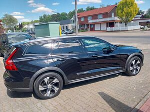 Volvo  D4 Cross Country Pro AWD
