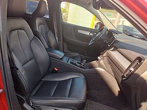 Volvo  D3 Momentum Autom. Leder