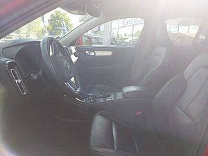 Volvo  D3 Momentum Autom. Leder