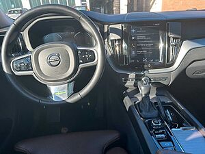 Volvo  Inscription D4 2WD