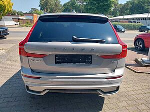 Volvo  B4 Plus Dark 2WD