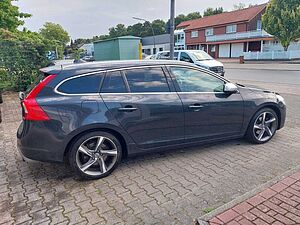 Volvo  Kombi R-Design