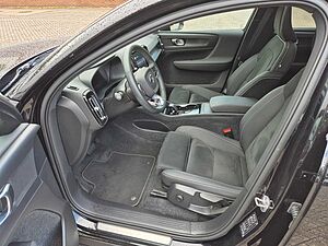 Volvo  Plus Recharge Pure Electric AWD