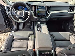Volvo  Ultra Dark AWD B5/Massage/B&W/Akustik