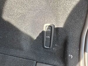 Volvo  Ultra Dark AWD B5/Massage/B&W/Akustik