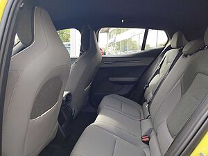 Volvo  Plus 2WD Pure Electric
