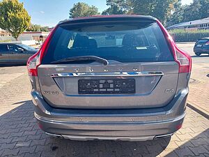 Volvo  D4 Momentum 2WD