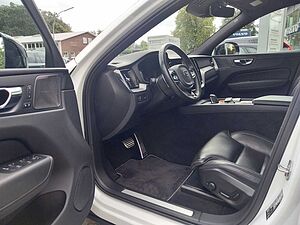Volvo  B5 R Design AWD