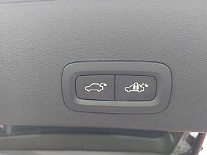 Volvo  Plus Recharge Pure Electric AWD