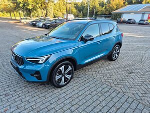 Volvo  Plus Dark Recharge Plug-In Hybrid 2WD