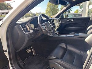 Volvo  D4 R Design Pano,  ACC