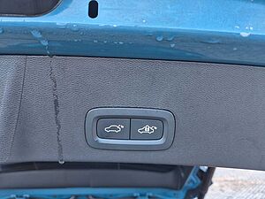 Volvo  Plus Dark Recharge Plug-In Hybrid 2WD