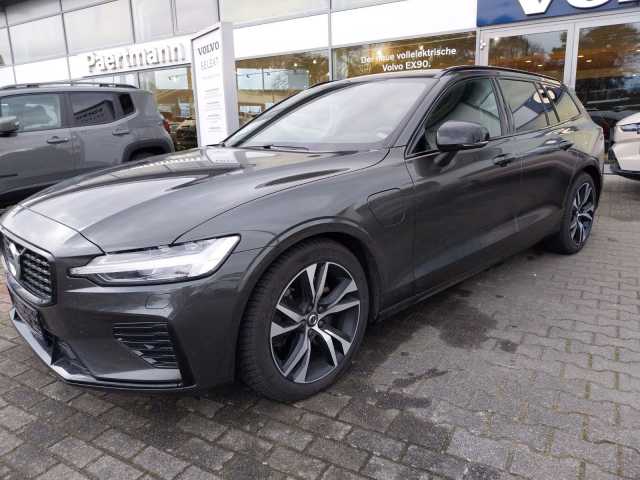 Volvo  Kombi Plus Dark Recharge Plug-In Hybrid AWD