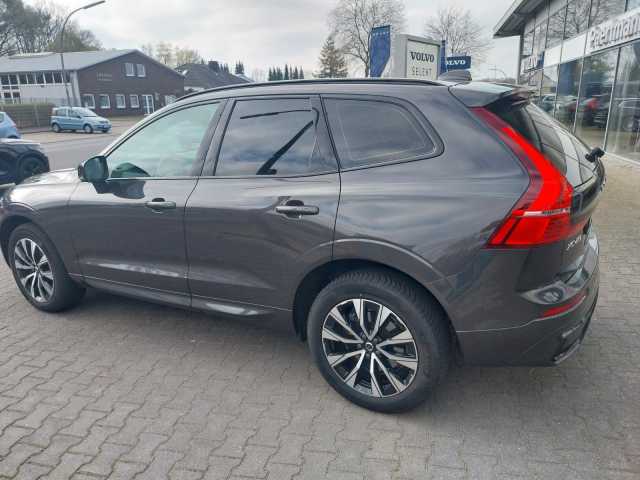 Volvo  B4 Plus Dark 2WD, AHK, ACC