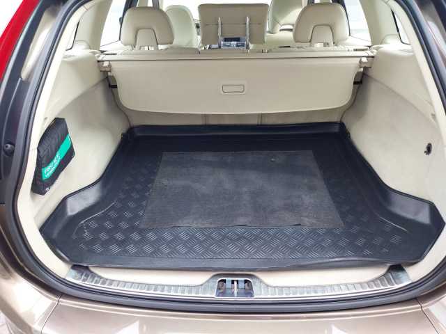 Volvo  D5 Linje Inscription AWD