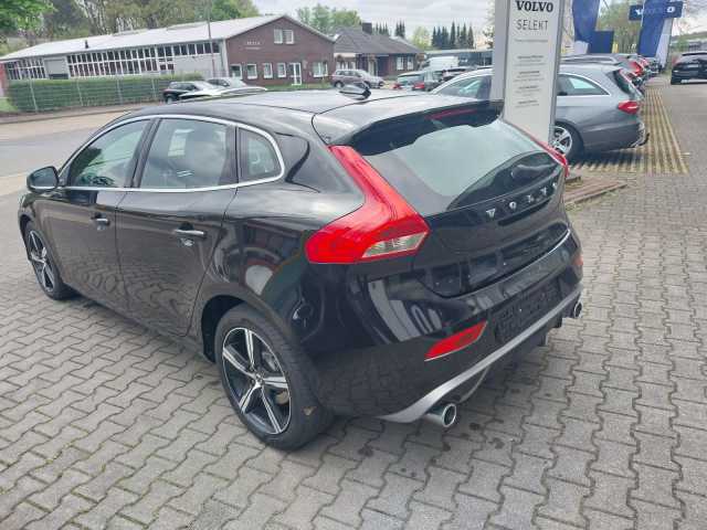 Volvo  D3 R-Design, Automatik, LED