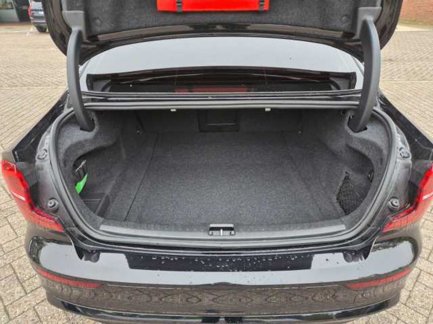 Volvo  Ultimate Dark  B5 AWD 'Vollausstattung'